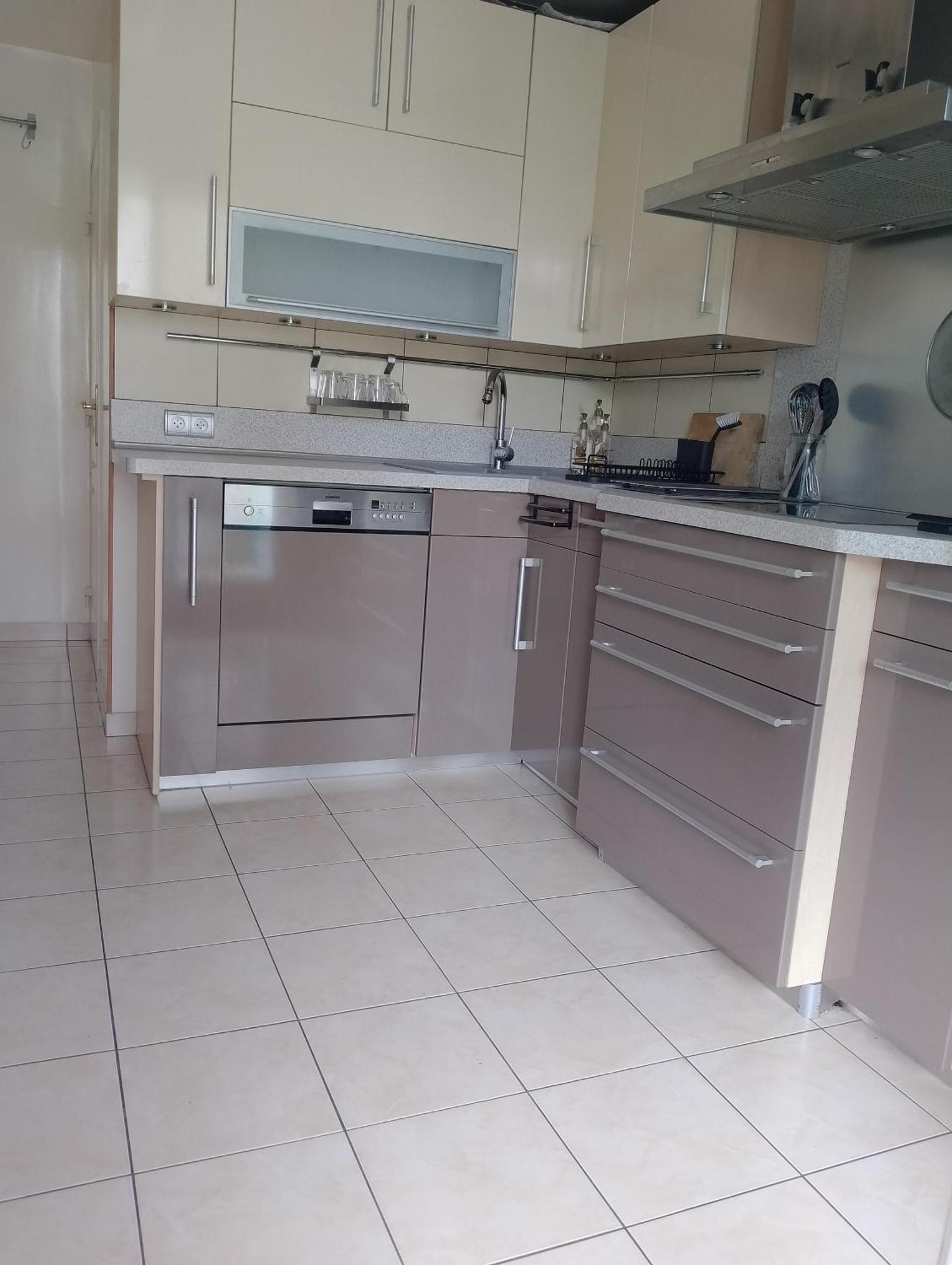Appartement Residentiel Au Vert Et Au Frais Montigny-le-Bretonneux Exterior foto